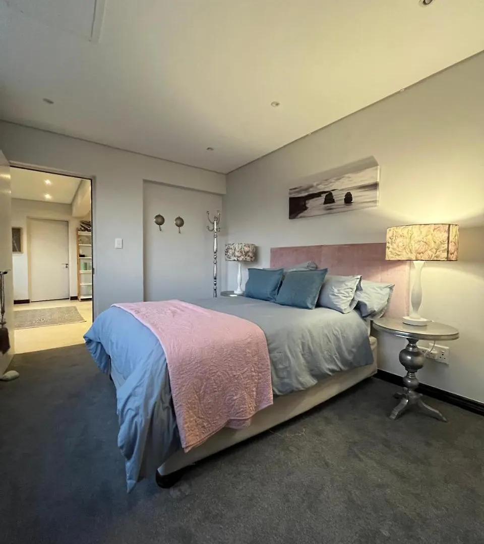 Doverhurst - Sea Point Cape Town 0*,